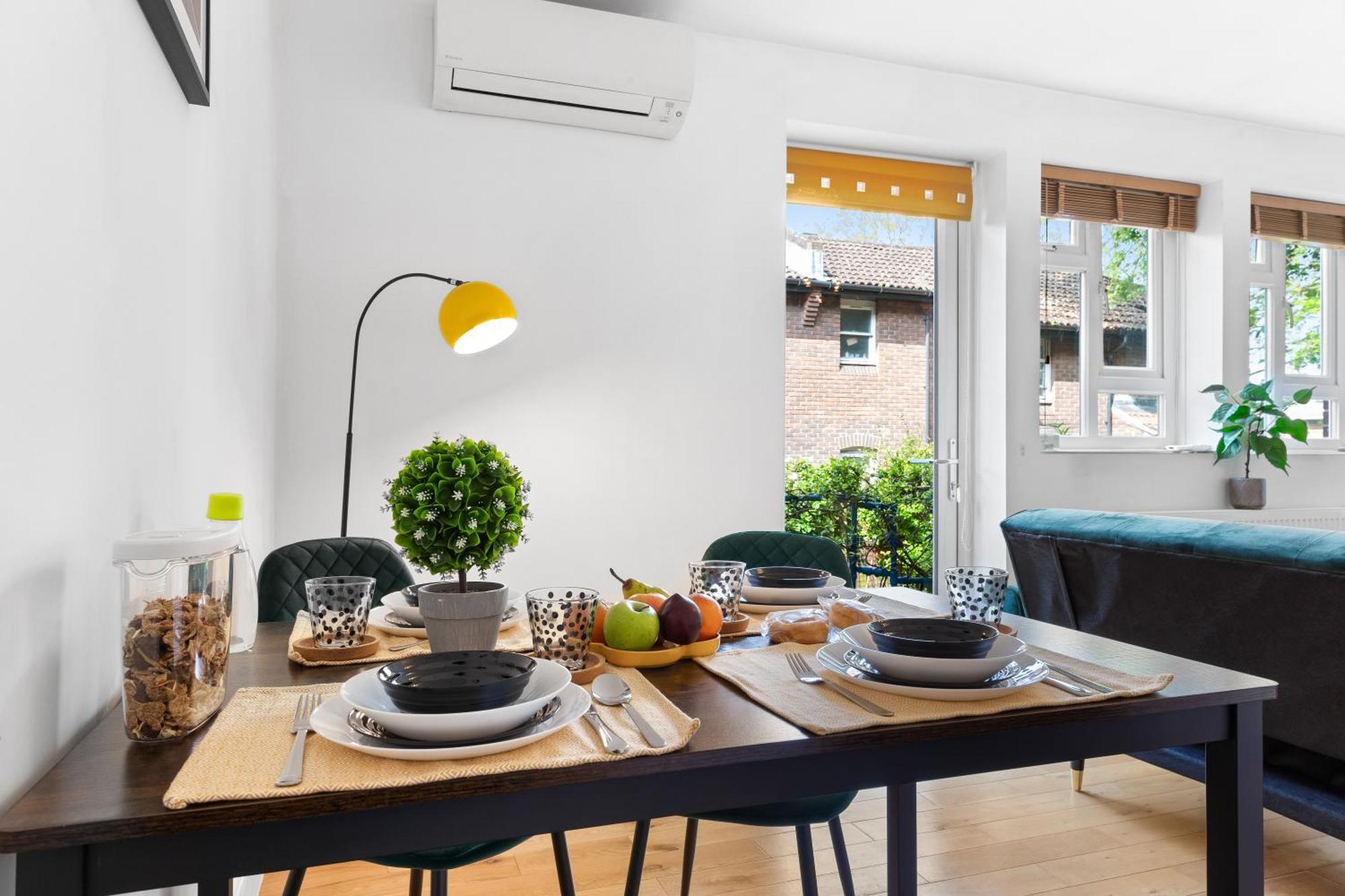 Clapham Serenity Garden Retreat With Free Parking Londra Dış mekan fotoğraf