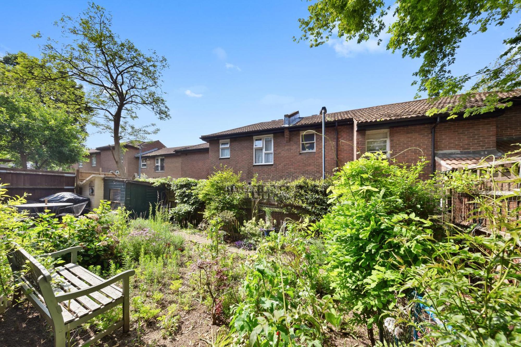 Clapham Serenity Garden Retreat With Free Parking Londra Dış mekan fotoğraf