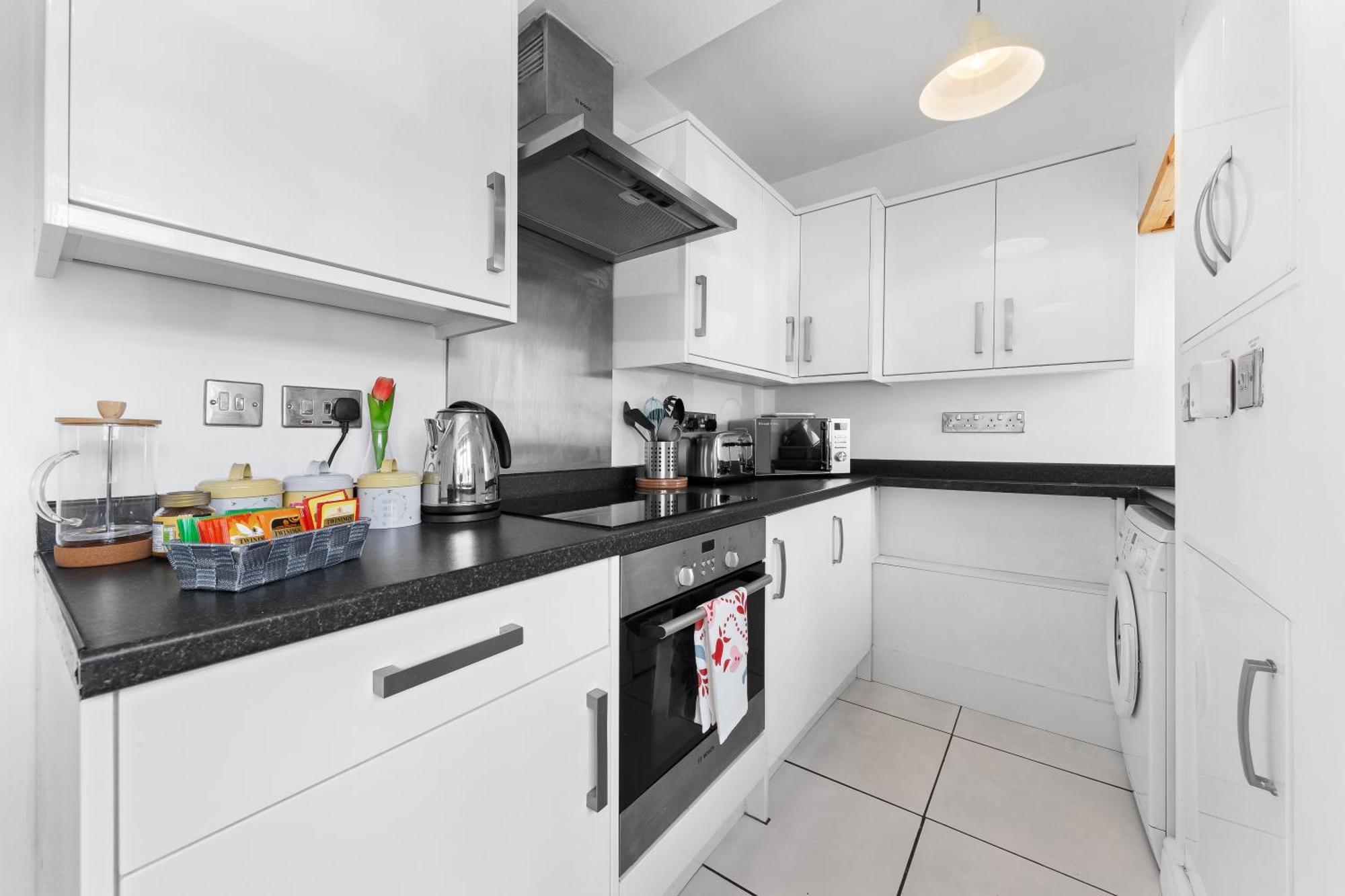 Clapham Serenity Garden Retreat With Free Parking Londra Dış mekan fotoğraf