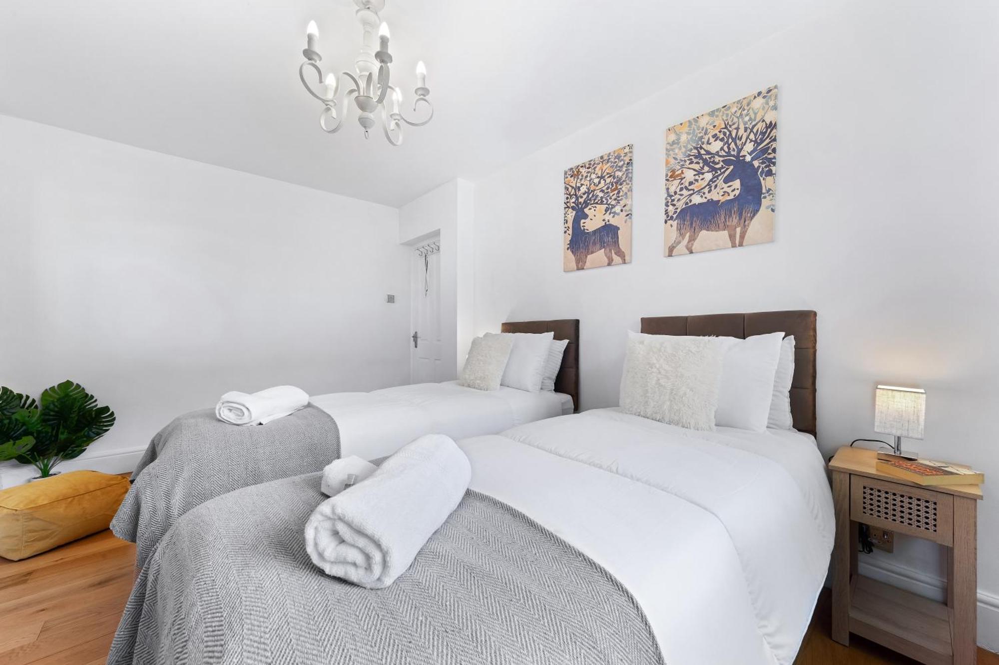 Clapham Serenity Garden Retreat With Free Parking Londra Dış mekan fotoğraf